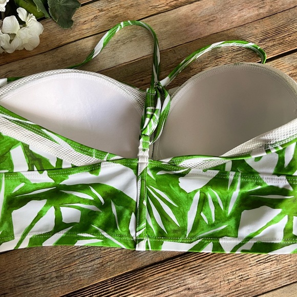 Athleta Leaf Rainforest Bralette Bikini Top with Mesh Details - Picture 8 of 10